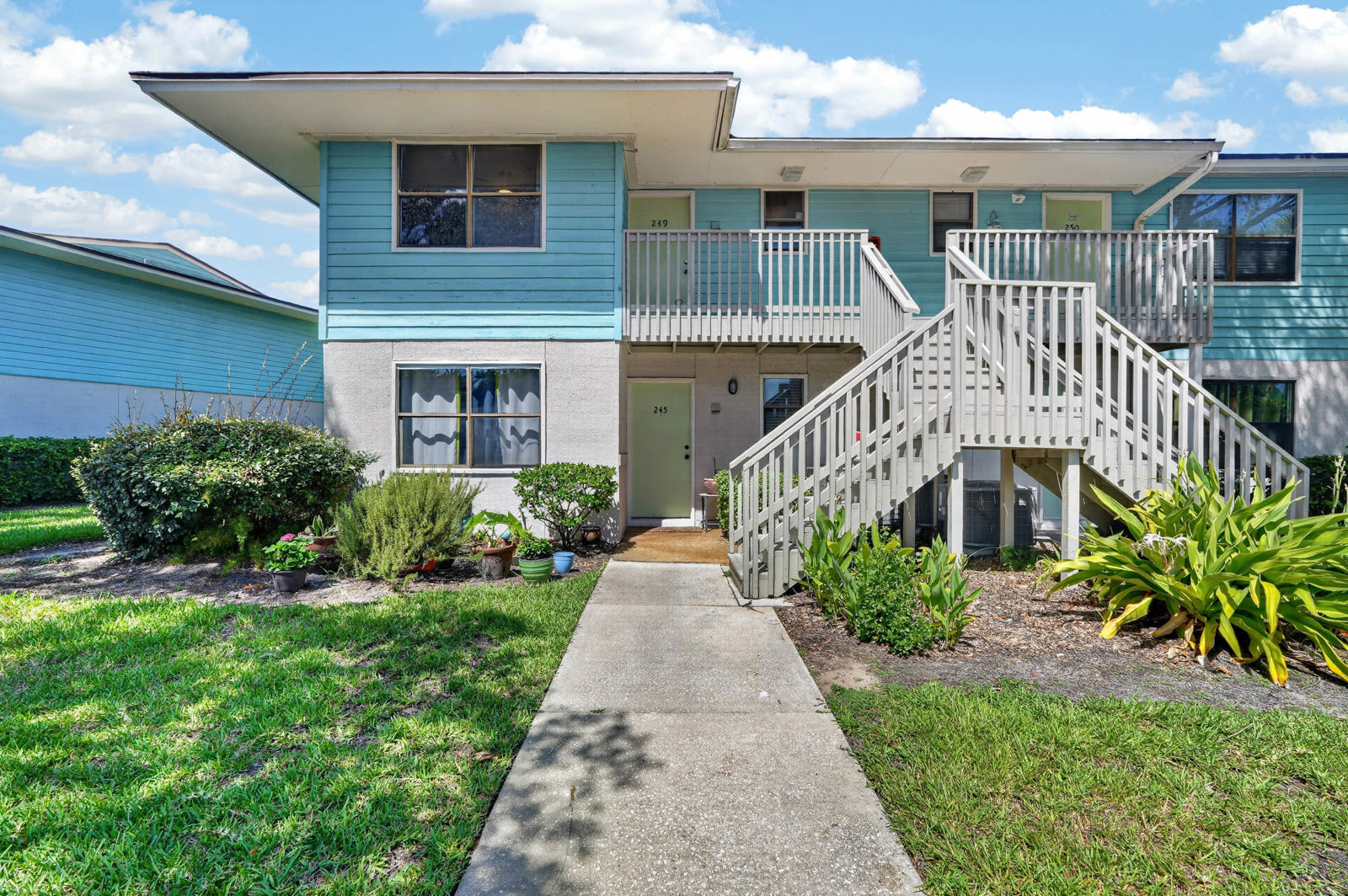 650 W Pope Rd - 249